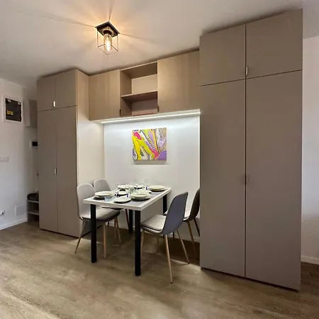 Scamard Apartment *