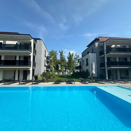 Scamard Apartment *