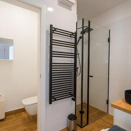 Apartment Scamard Zamardi